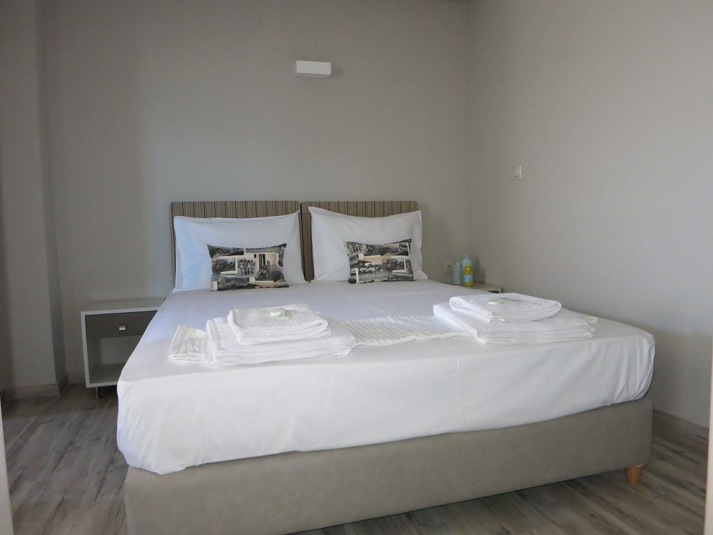 Pantheon Aparthotel Chania  Quarto foto